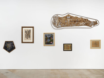 Dynaton: convocation of radiant beings, exhibition view. Courtesy of Château Shatto