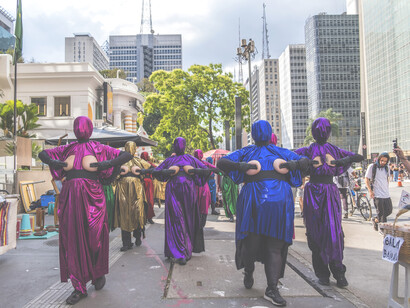 Desvio Coletivo is a Brazilian group that develops urban interventions and performances