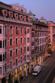 Via XX Settembre di prima mattina