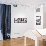 More than a postcard. Le luxembourg entre arrivée et départ, vue de l'exposition. Avec l'aimable autorisation du Cercle Cité