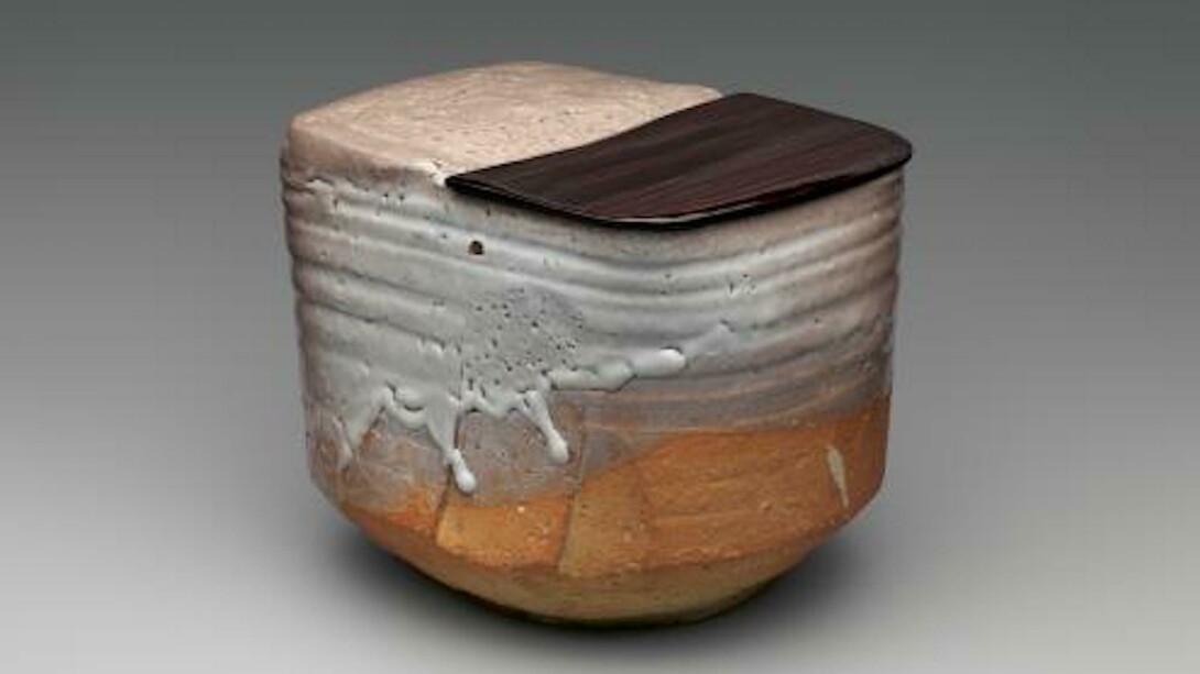 Miwa Kyūwa (Miwa Kyūsetsu X), Japanese, 1895–1981 , Hagi-glazed water jar with lacquer lid, Japan, Heisei period (1989–present), 1970–79, Hagi-glazed stoneware. H. 5 7/8 in. (14.9 cm); W. 7 3/4 in. (19.7 cm); D. 6 1/4 in. (15.9 cm). The Metropolitan Museum of Art, Purchase, Michael and Tamara Root Gift, 2016