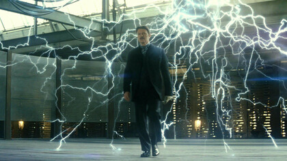 El cantante y actor británico David Bowie interpreta a Nikola Tesla en «The Prestige»