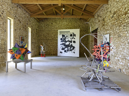 Frank Stella, Recent works, exhibition view. Courtesy of Ceysson and Bénétière Gallery