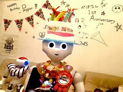 Pepper’s first anniversary party © Tomomi Ota