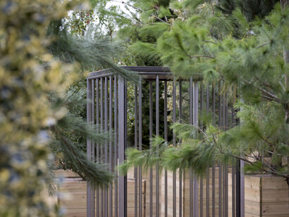 Alfredo Jaar, The Garden of Good and Evil, 2017. Courtesy the artist, New York, a_political and YSP. Photo © Jonty Wilde