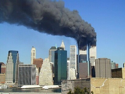 Torres do WTC pegando fogo no ataque de 11 de Setembro, Nova Iorque, EUA