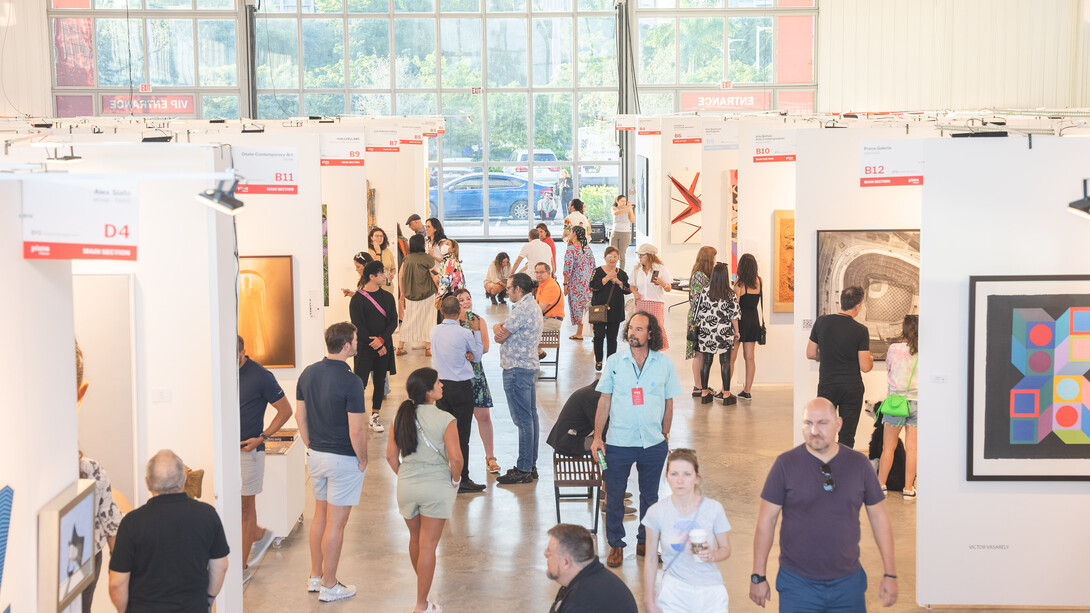 Varios artistas, Pinta Miami 2022, vista de exhibición. Cortesía de Pinta Miami