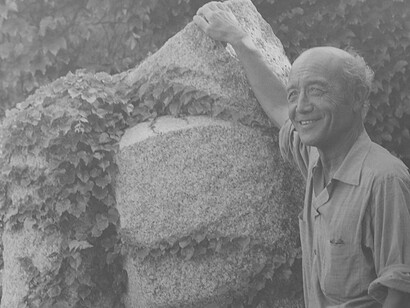 Isamu Noguchi at the Noguchi Garden Museum, c.1985, ©David Finn Archive, Department of Image Collections, National Gallery of Art Library, Washington, DC, USA