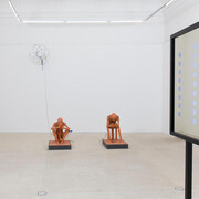 Rosmarie Lukasser, Annäherungen an „...bin im Netz i5.0, exhibition view. Courtesy of Galerie Hubert Winter