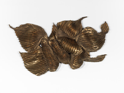 Lynda Benglis, Raptor, 1995-96, Stainless steel, wire mesh, silicone and bronze. Image: Courtesy the artist and Cheim & Read, New York