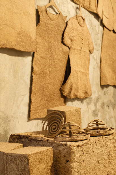 Sandra Poulson, Dust as an accidental gift, exhibition view. Courtesy of ChertLüdde Gallery