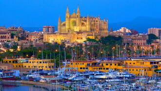 Vista de Palma de Mallorca desde el puerto