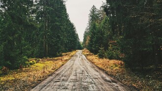 La poesia è un respiro profondo che libera ciò che il cuore non riesce a dire con parole comuni