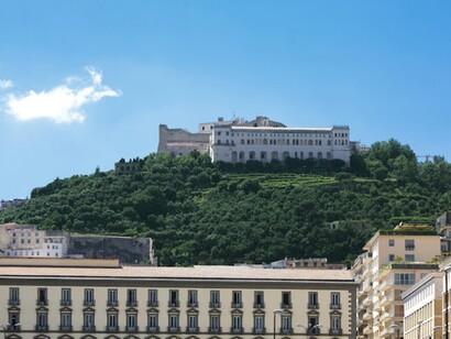 Certosa di San Martino. La sua storia è antichissima. Il complesso subisce danni durante la rivoluzione del 1799 ed è occupato dai francesi
