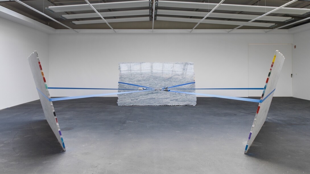 Jose Dávila, Exhibition view. Courtesy of König Galerie