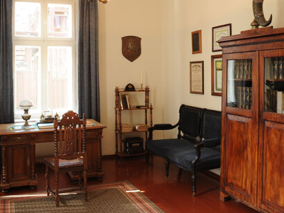 Jonas Sliupas Memorial Homestead. Courtesy of Lietuvos nacionalinis muziejus