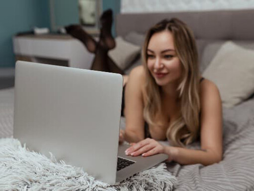 Tuve que parar de exponer mi psiquis a pelotudos incontables para obtener un puñado de ganancias