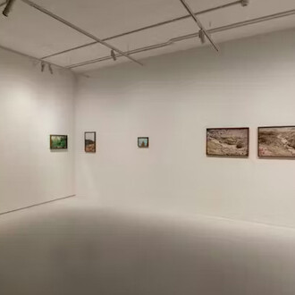Artistes variés, we refuse_d, vue de l'exposition. Avec l'aimable autorisation de M HKA