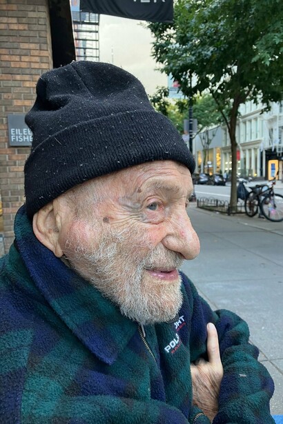 Manny carried history in his heart and joy in his smile © Photo by César Chelala