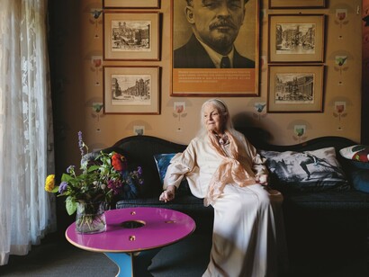Denise Scott Brown at her home in Philadelphia, 2025. Courtesy of Museo de Bellas Artes de Bilbao 