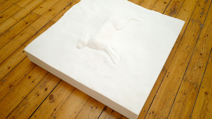 Mario Dellavedova, Lepre e manto di neve, 2014, marble sculpture, 100 x 100 x 20 cm, Courtesy the artist and Sprovieri, London  