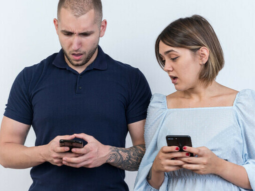 En un mundo saturado de palabras e imágenes, la comunicación se multiplica mientras el entendimiento profundo entre las personas parece diluirse