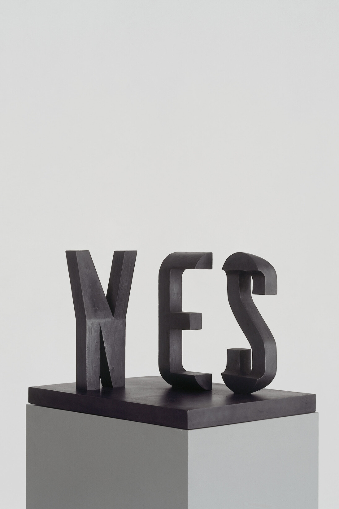 Markus Raetz
Crossing
Fusione in ferr
2002
26,4 x 40,2 x 29,5 cm
©2016 Markus Raetz, Prolitteris, Zürich
Foto: Peter Lauri, Bern 