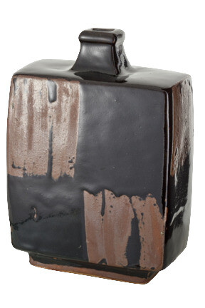 Flask Vase, Shōji Hamada (1894-1978)1967 Mashiko / JapanStoneware with an iron glaze27,5 x 18 x 9 cm