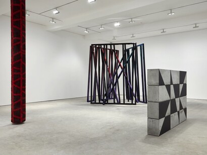 Eva Rothschild, Iceberg Hits, exhibition view, Modern Art, Vyner Street, London, 22 March - 5 May 2018, photography by Robert Glowacki, copyright the artist, courtesy of Stuart Shave/Modern Art, London