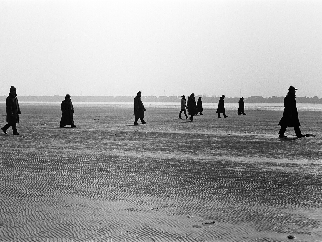 Li Ming 李明 (b.1986) Mist #1 霧水1，2012 Silver Print 銀鹽照片 50 x 60 cm (19 7_10 x 23 3_5 in.) Edition 1 of 5 版本1_5