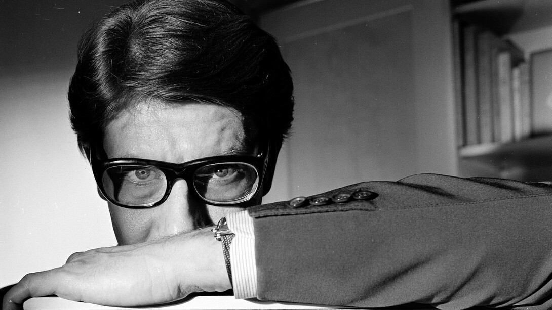 Horst P. Horst, Yves Saint Laurent (dettaglio), undated. Cortesia di Le Stanze della Fotografia © Horst Estate
