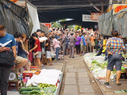 Maeklong Railway Market. Ph Genevieve Northup