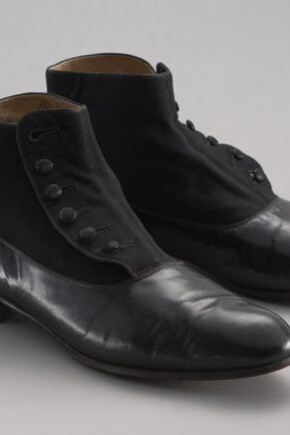 Room of Clothing. Courtesy of Muzeum Warszawy