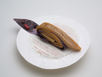 Piatti a fin di bene - Pinza - Libro piatto con ricetta, autrice Manuela Marchesan, Collana Provviste d’artista, 2008