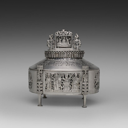 Ilya Schor, Etrog box, 1956. Courtesy of Cleveland Museum of Art