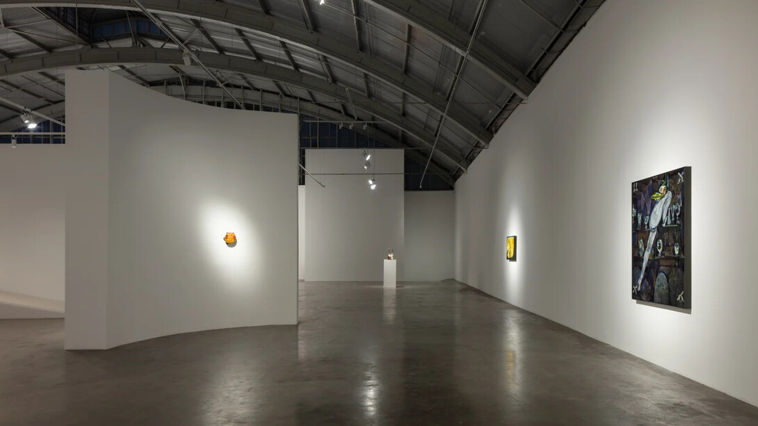 Guglielmo Castelli, Um galo sozinho não tece uma manhã, vista da exposição. Cortesia de Mendes Wood DM