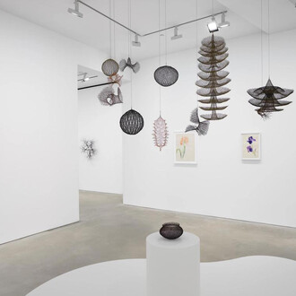 Ruth Asawa, Doing is living, exhibition view. Courtesy of David Zwirner