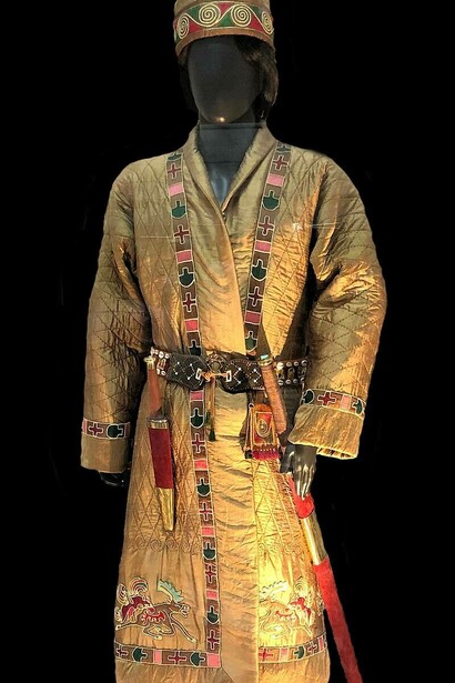 Ricostruzione di un capo guerriero Xiongnu, II secolo a.C. - I secolo d.C., museo Centrale di Stato della Repubblica del Kazakistan