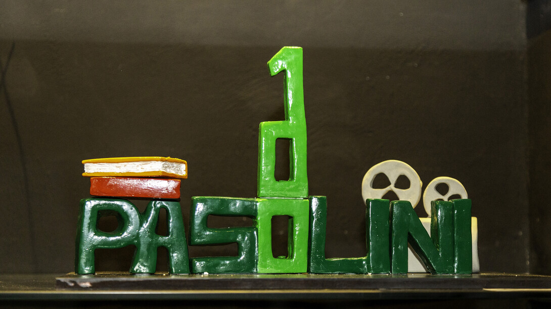 Chiara Carmignan, Beatrice Parente, Pasolini, terracotta smaltata, cm 55x25x20, foto Ivan Surdo