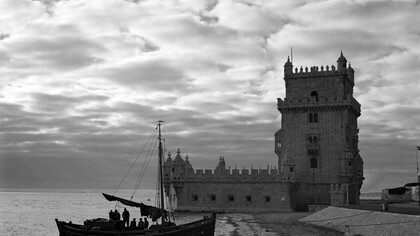 Torre de Belém, Lisboa. Fotografia sem data produzida durante a actividade do Estúdio Horácio Novais, 1930-1980. Coleção Biblioteca de Arte da Fundação Calouste Gulbenkian, Lisboa