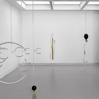 Sarah Pichlkostner, Moss finger liquid soil dripping seeds prodding eye, exhibition view. Courtesy of Annet Gelink Gallery