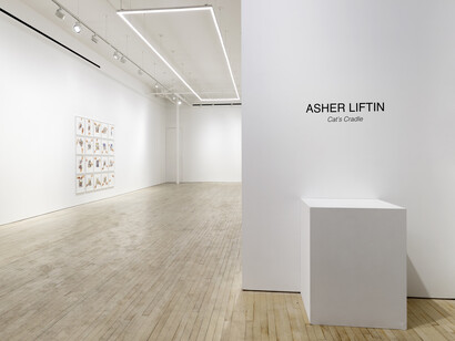 Asher Liftin, Cat’s cradle, exhibition view. Courtesy of Nino Mier Gallery