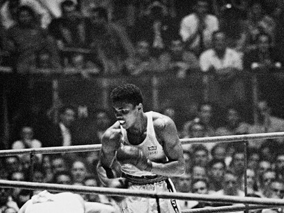 Thomas Hoepker, Roma, 1960, Olimpiadi, Muhammad Ali si batte per la medaglia d’oro nella categoria pesi mediomassimi © Thomas Hoepker / Magnum Photos