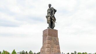 Monument to Amir Timur: Kashkadarya region, Shahrisabz, Uzbekistan
