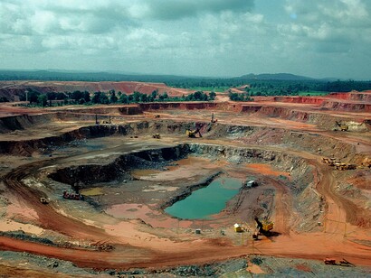 Extractive activities like mining are a major source of deforestation, & ignored in Glasgow Declaration © Ashish Kothari