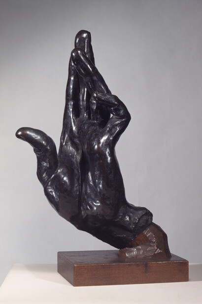 Kotaro Takamura, ‘Hand’, 1918, Bronze with a wooden base, The National Museum of Modern Art, Tokyo. Photo: Sakamoto Photo Research Laboratory