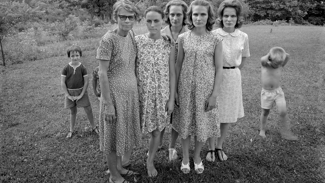 Emmet Gowin, Nancy, Reva, Edith, Ruth, Mae, Helen, and Dwayne, Danville, Virginia (detail), 1967. Courtesy of Pace Gallery © Emmet Gowin