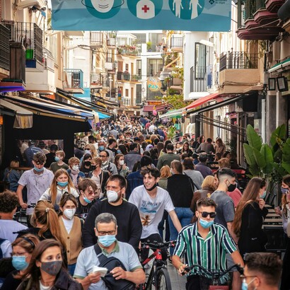 Le difficoltà cognitive possono manifestarsi anche in individui che hanno avuto forme lievi o asintomatiche dell’infezione, indipendentemente da età o condizioni pregresse