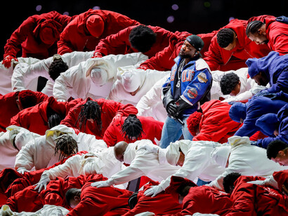 La recepción del show evidenció cómo el gusto personal y la apreciación crítica pueden diferir al evaluar una misma obra. Caesars Superdome, Nueva Orleans, Estados Unidos, 9 de febrero de 2025