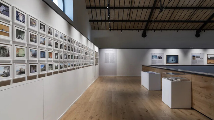 Silvia Camporesi, C’è un tempo e un luogo, vista della mostra. Per cortesia di Galleria z2o Sara Zanin 